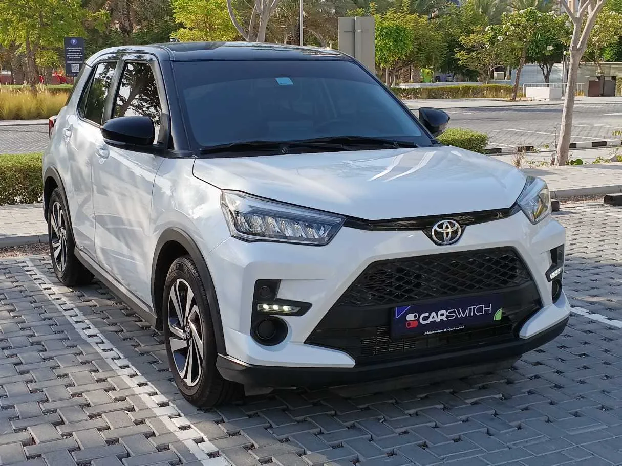 Car image 3