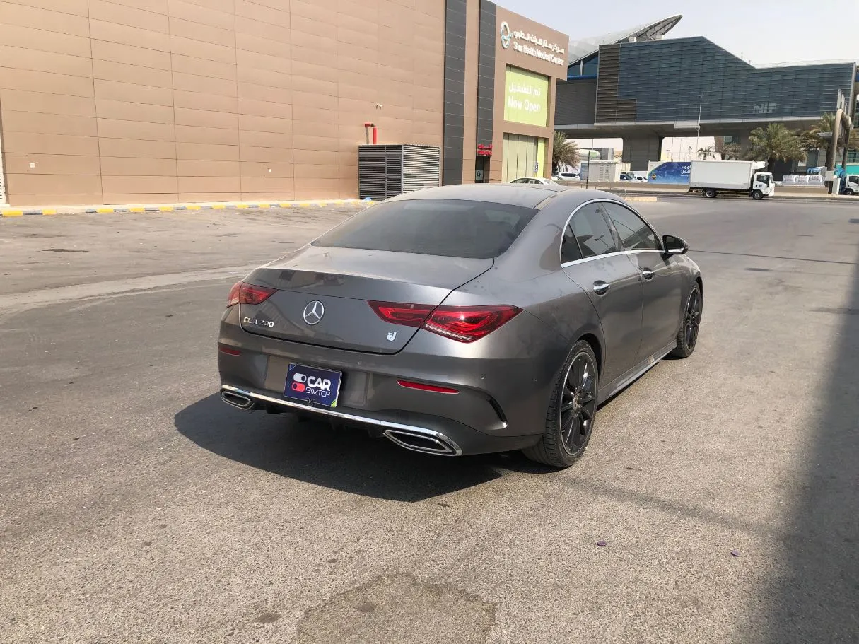 Car image 5