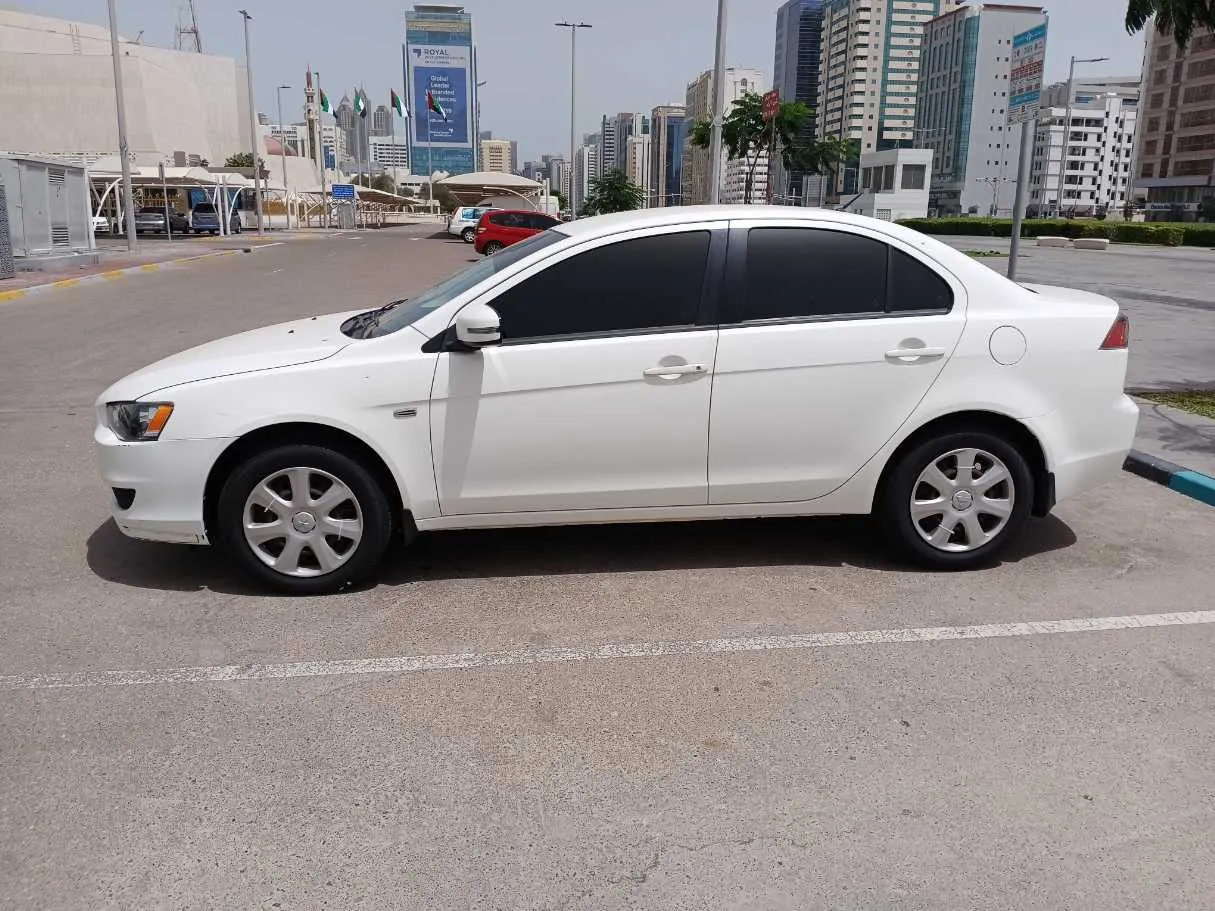 Car image 7
