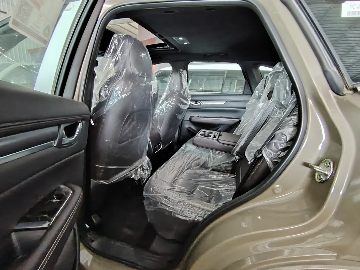 Car image 21