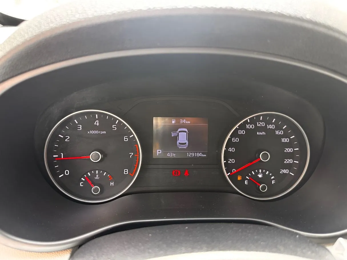 Car image 21