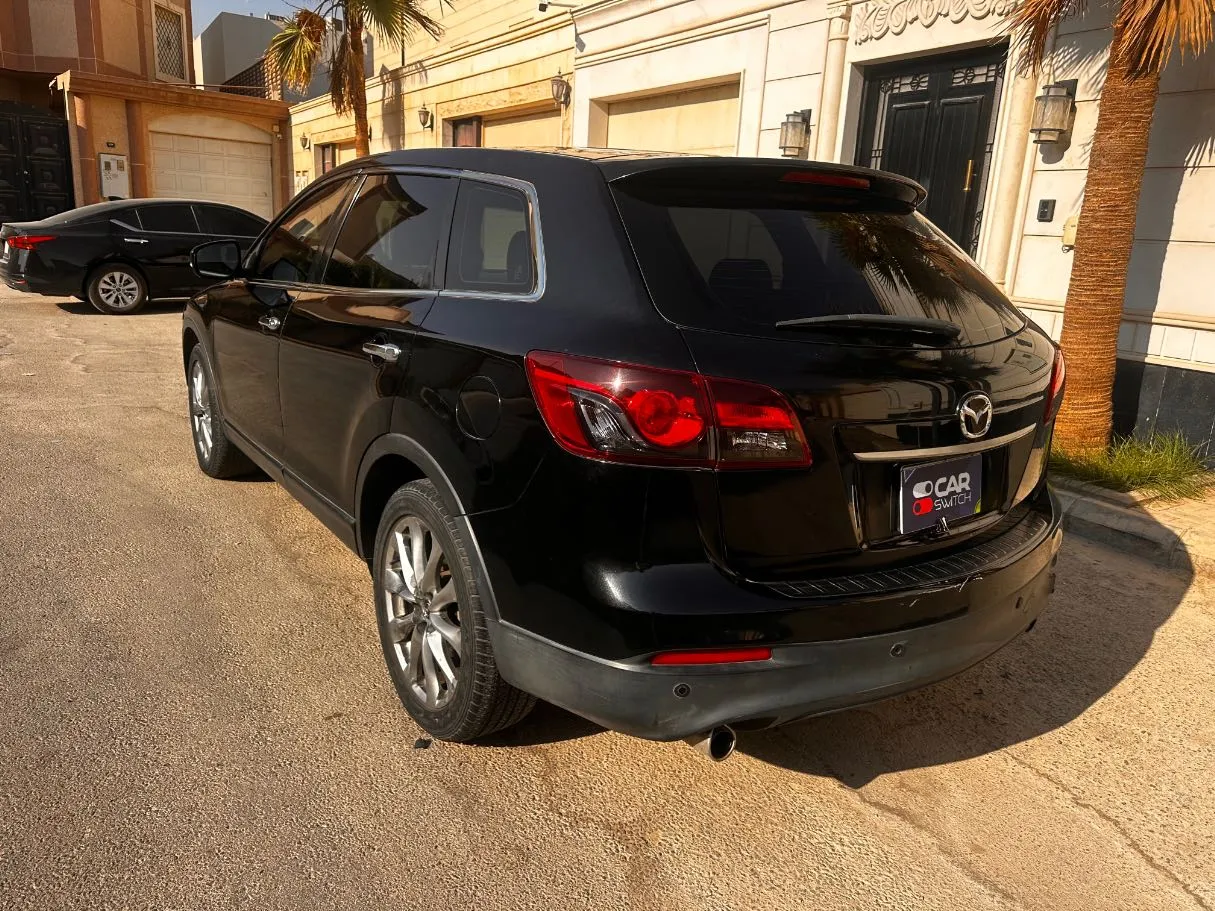 Car image 7