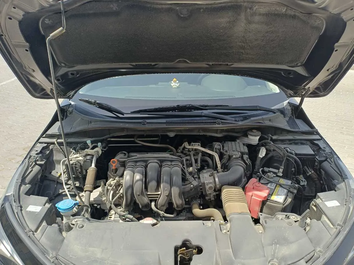 Car image 22