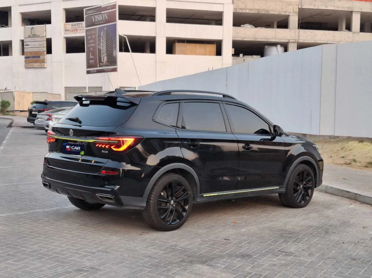 Car image 7
