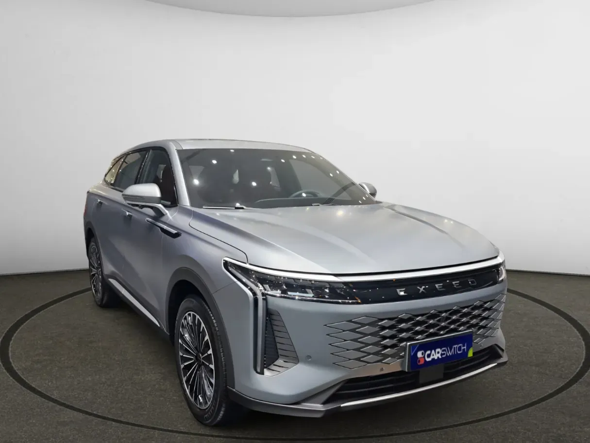 Car image 2