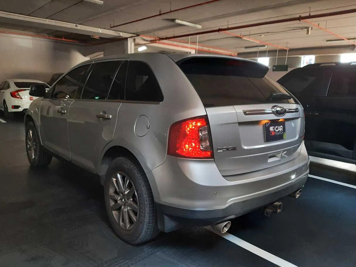 Car image 7