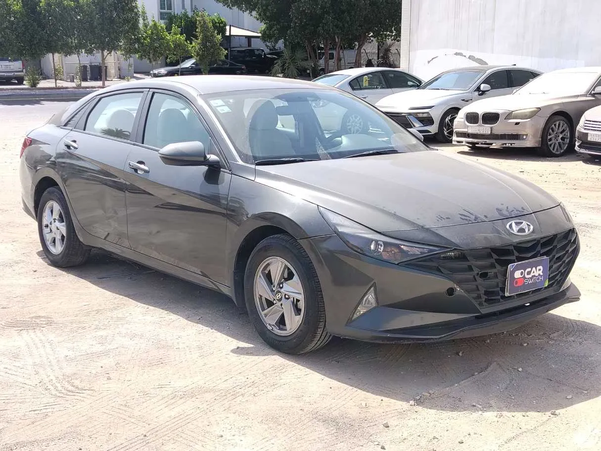 Car image 3