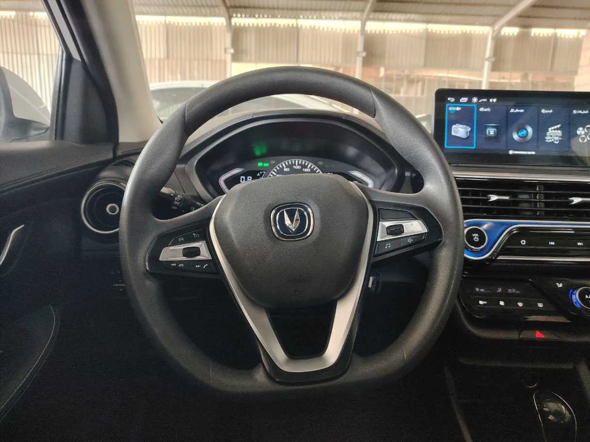 Car image 21