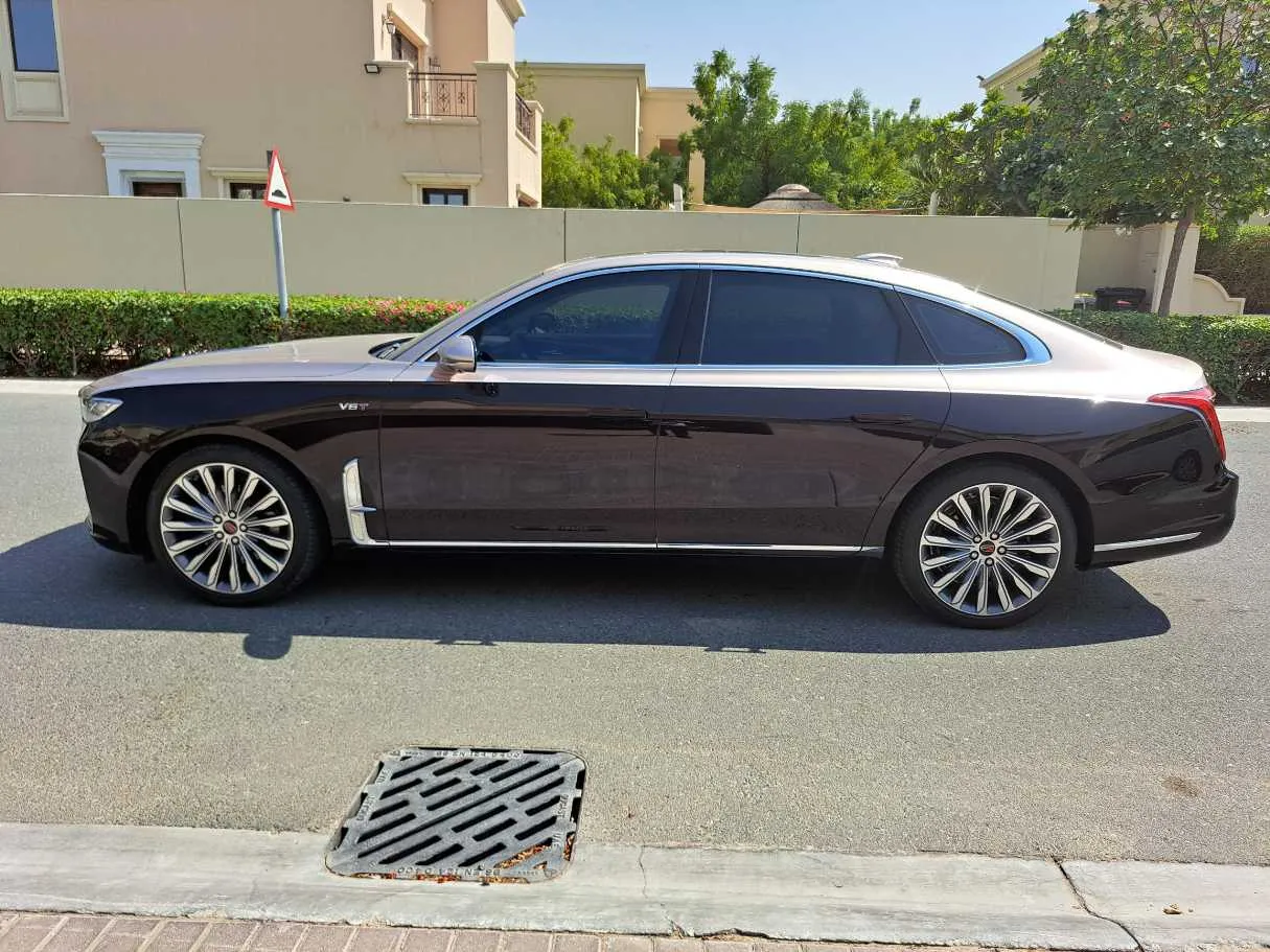 Car image 7