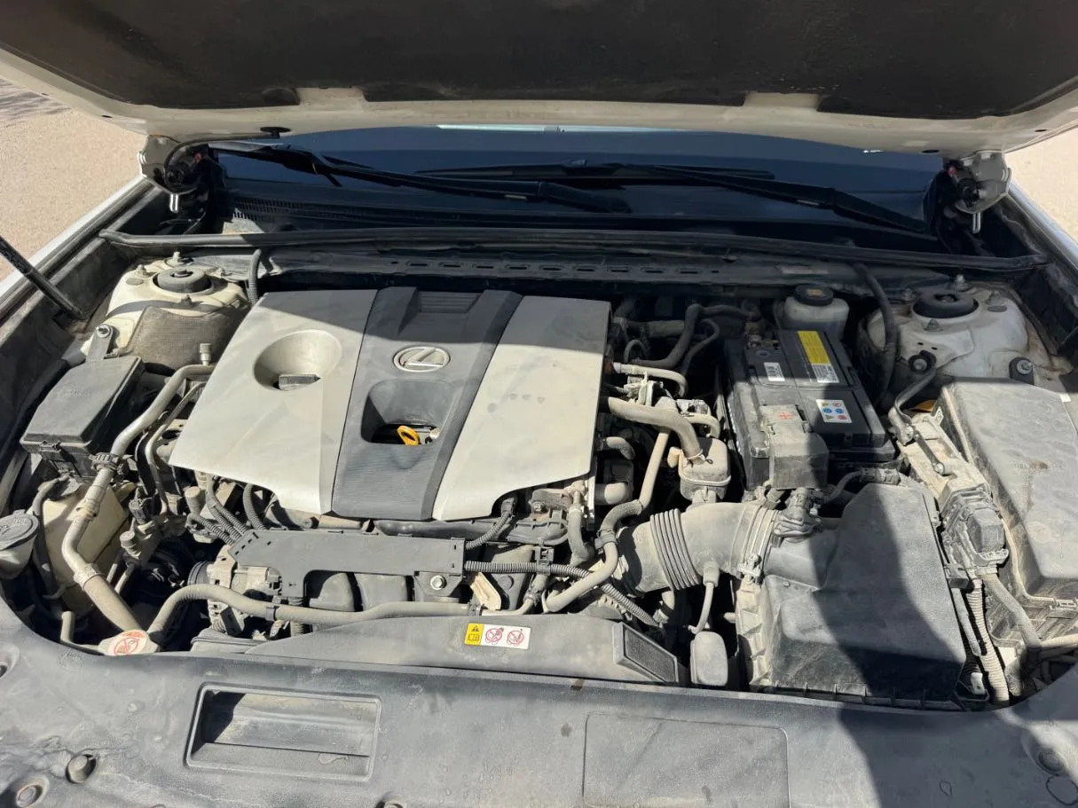 Car image 22