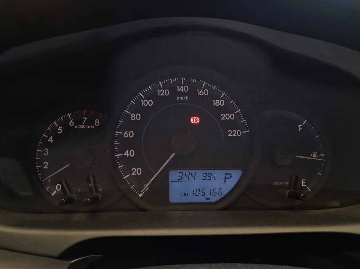 Car image 17