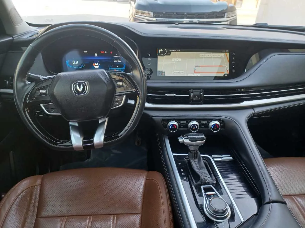 Car image 16