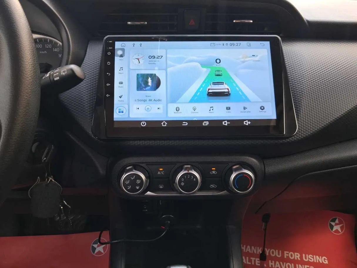 Car image 18