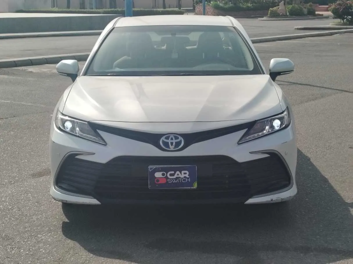 Car image 2
