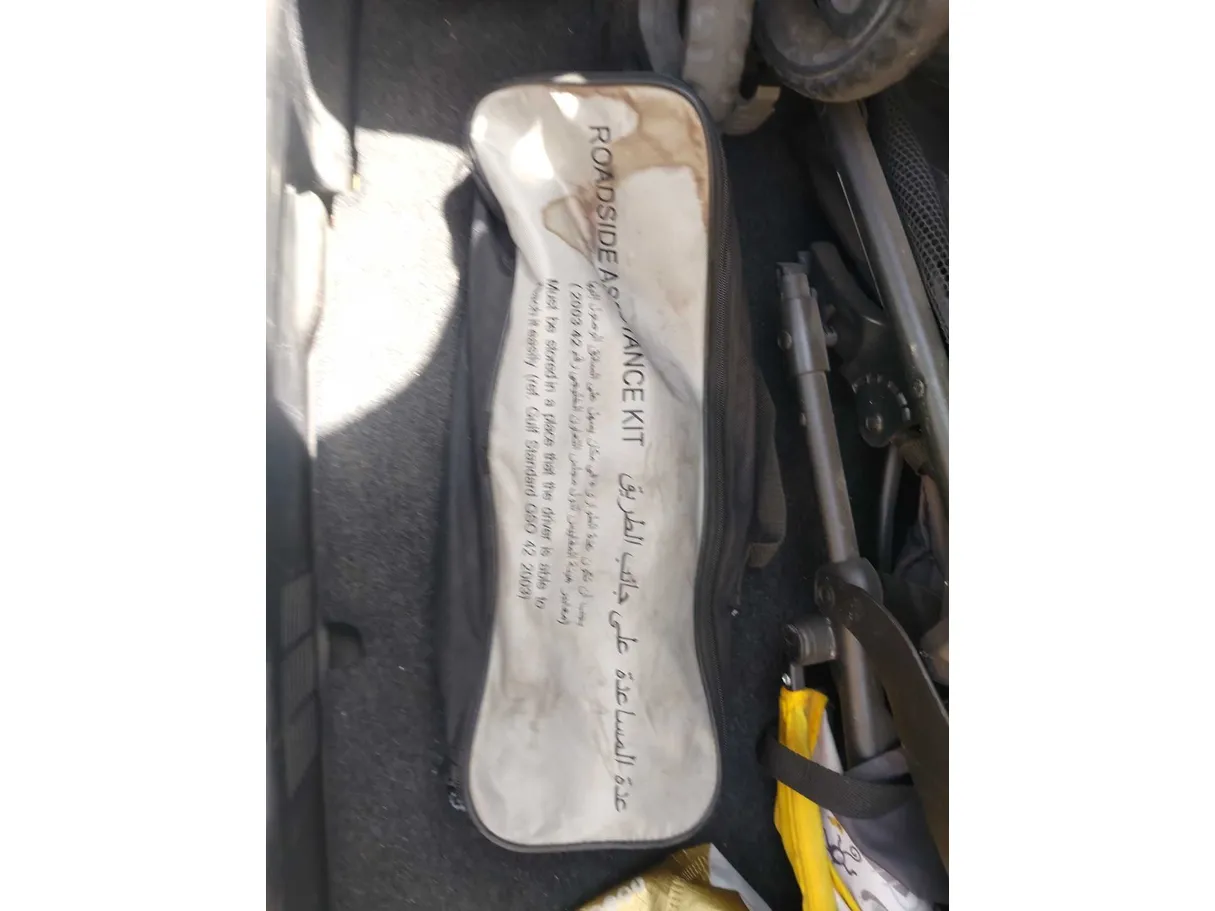 Car image 37