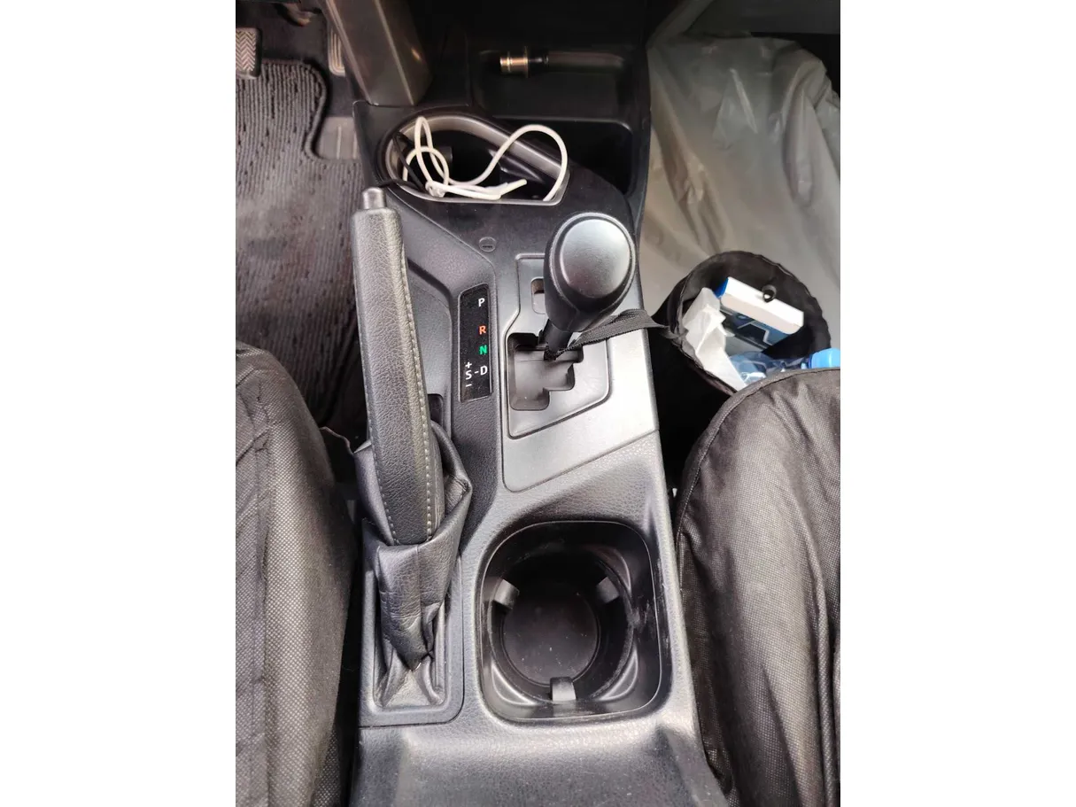 Car image 21