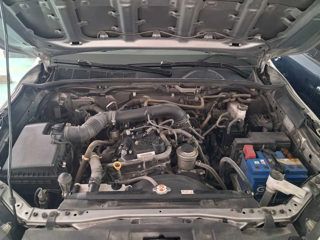 Car image 19