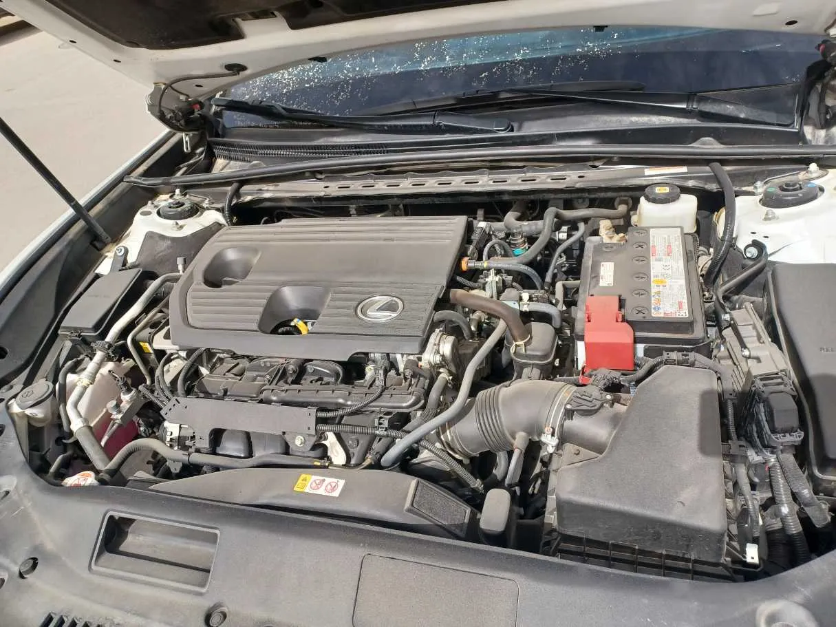 Car image 22