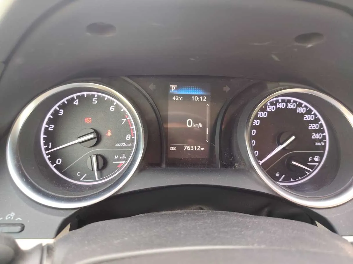 Car image 22