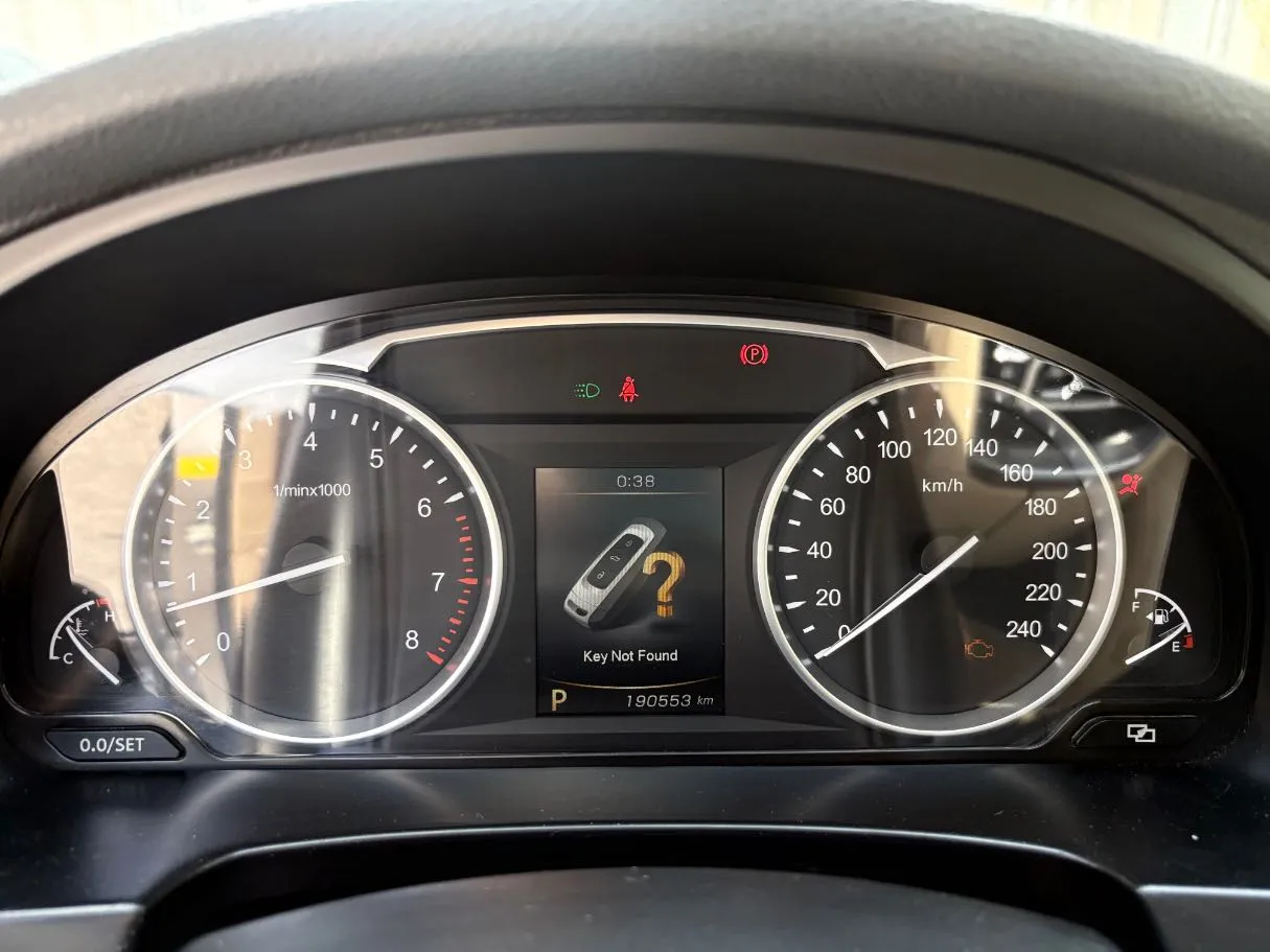 Car image 23