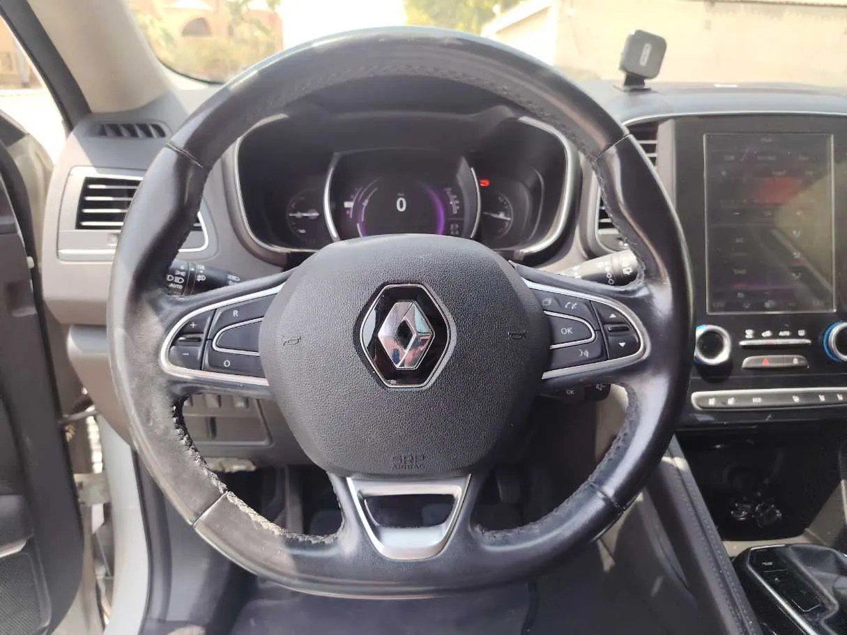 Car image 22