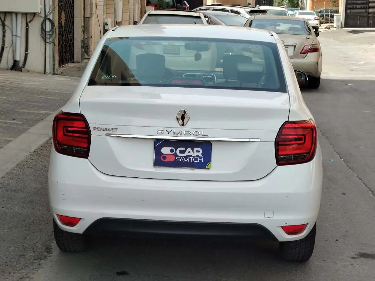 Car image 6