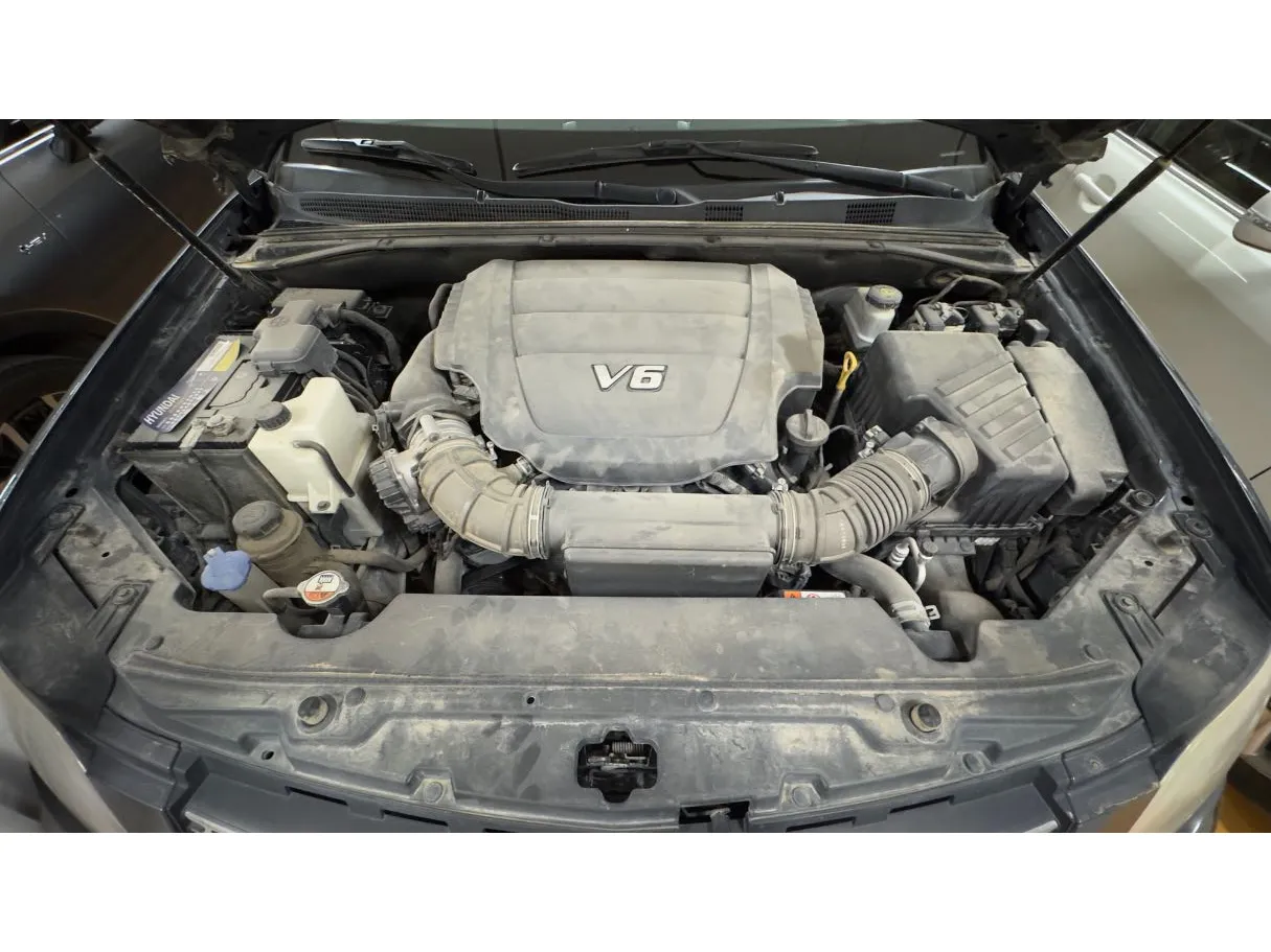 Car image 28