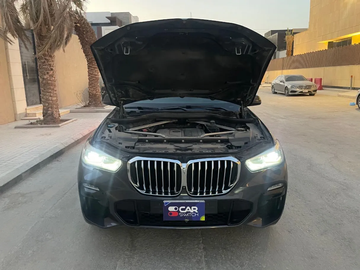 Car image 28