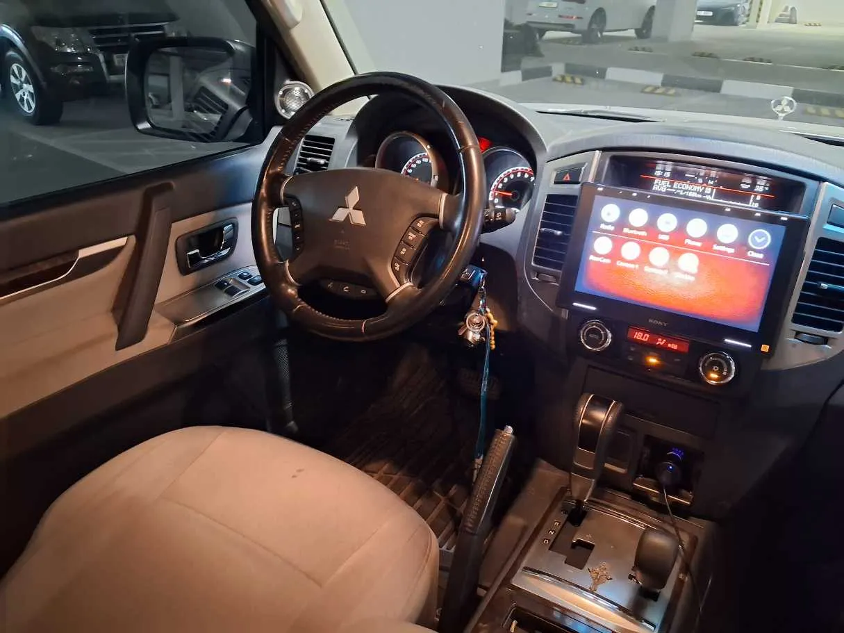 Car image 20