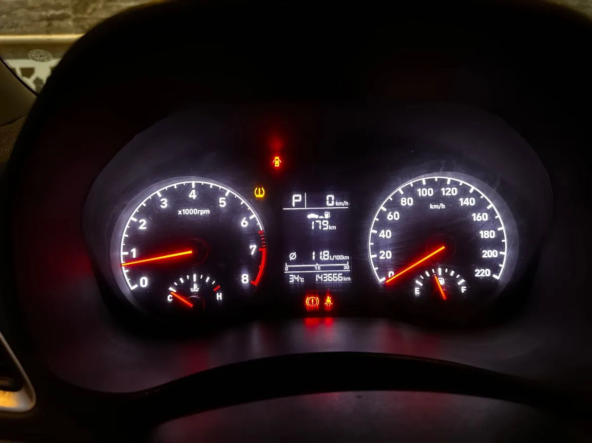 Car image 20