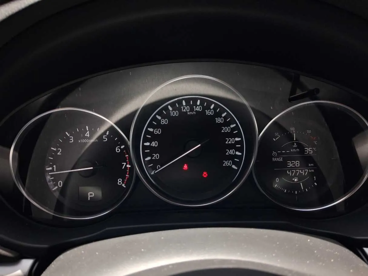 Car image 18