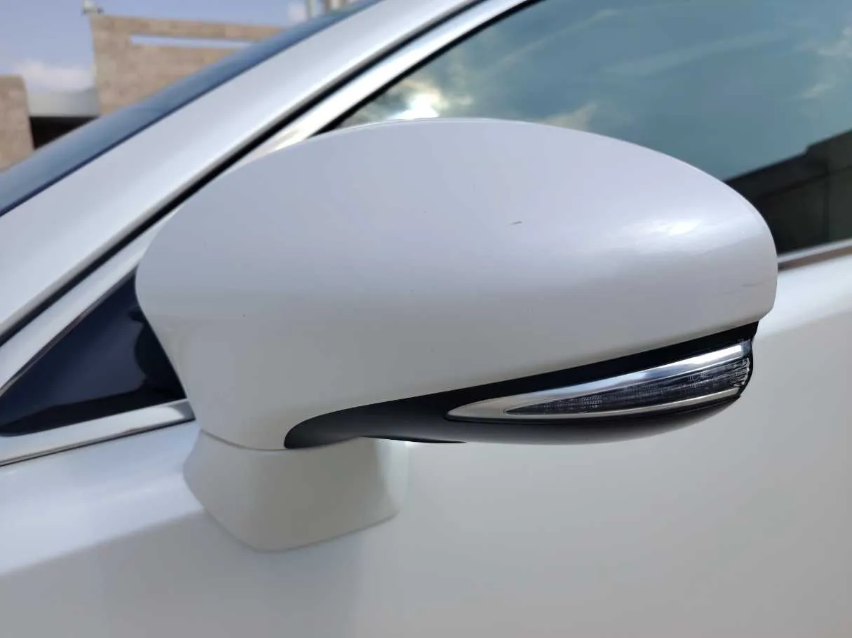 Car image 35