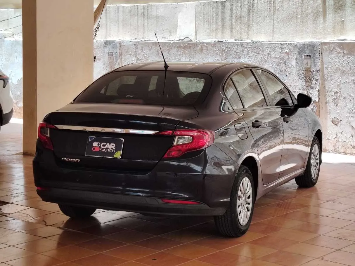 Car image 5