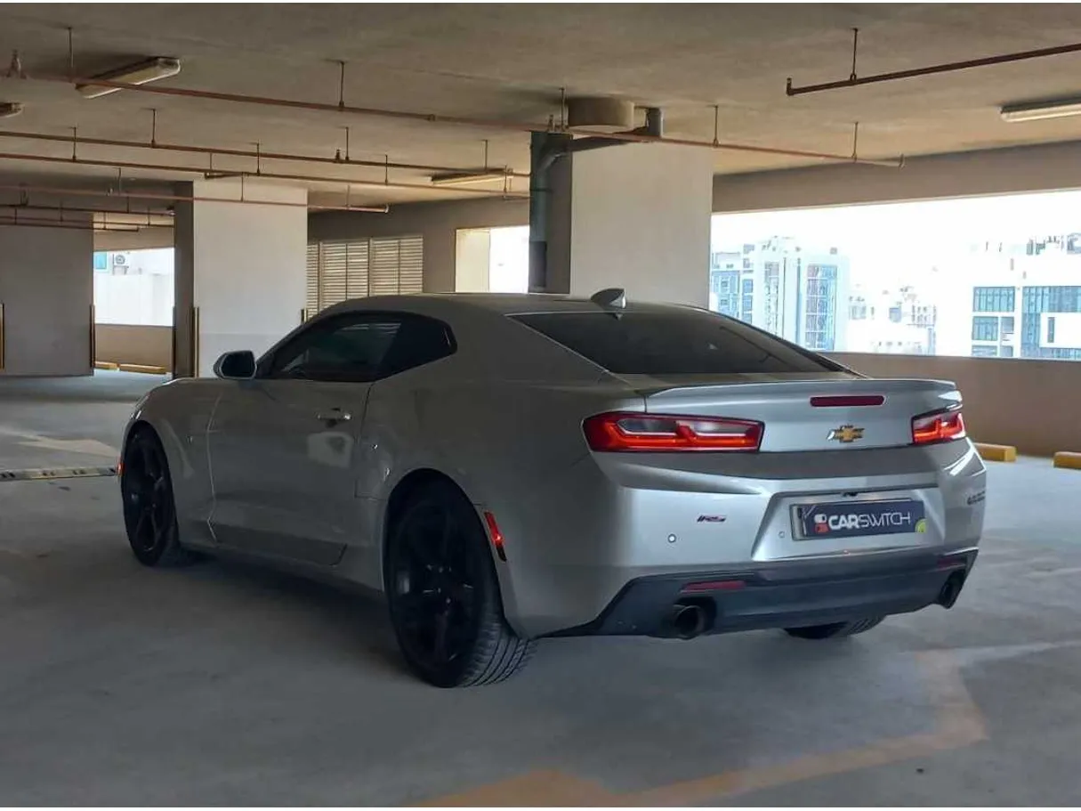 Car image 7