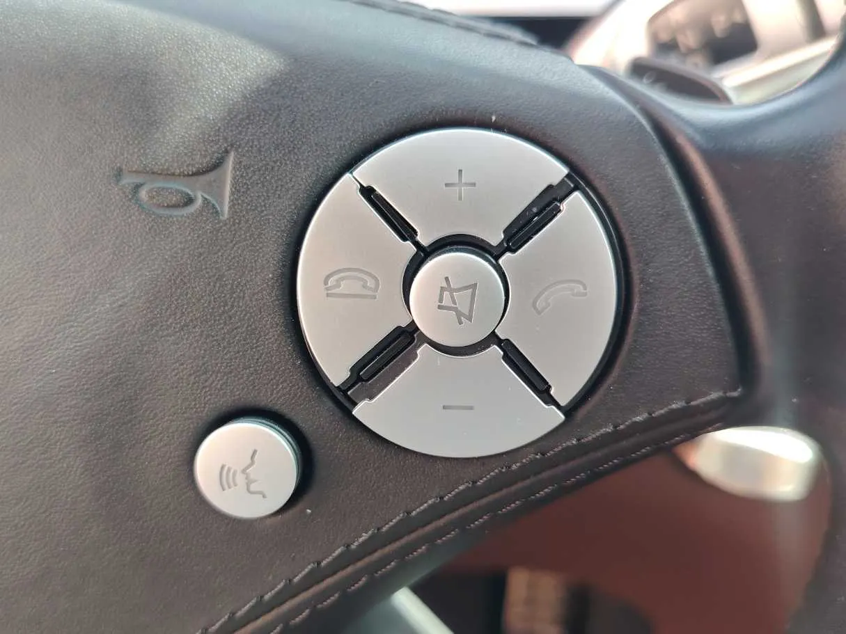 Car image 41