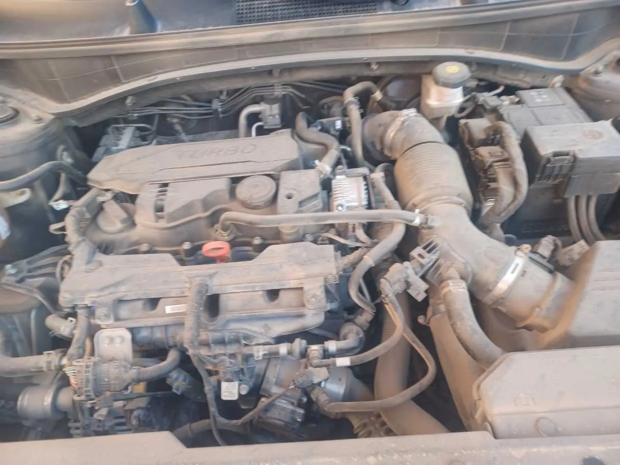 Car image 23