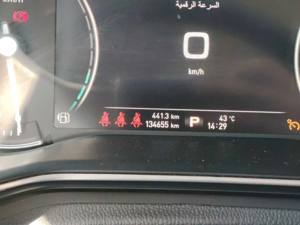 Car image 19