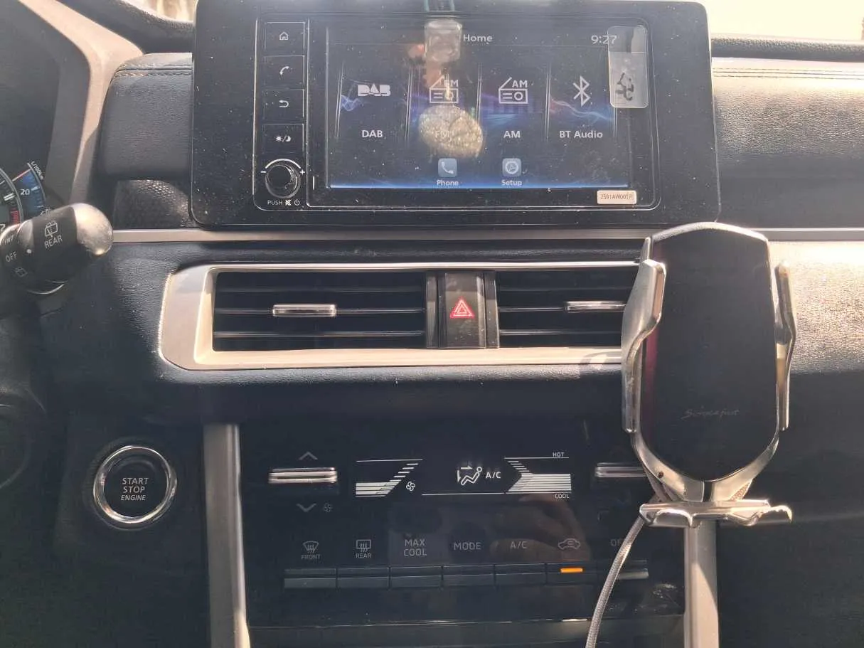 Car image 17