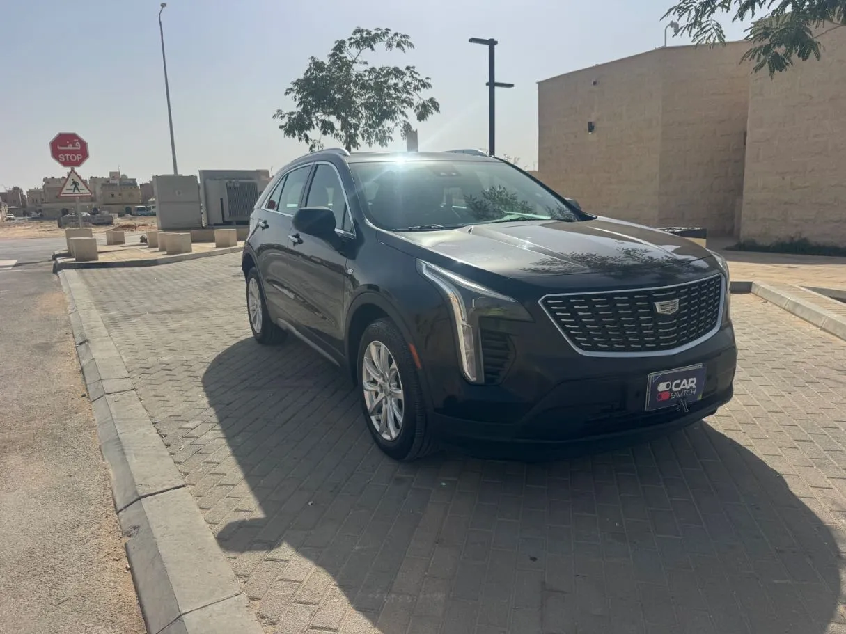 Car image 3