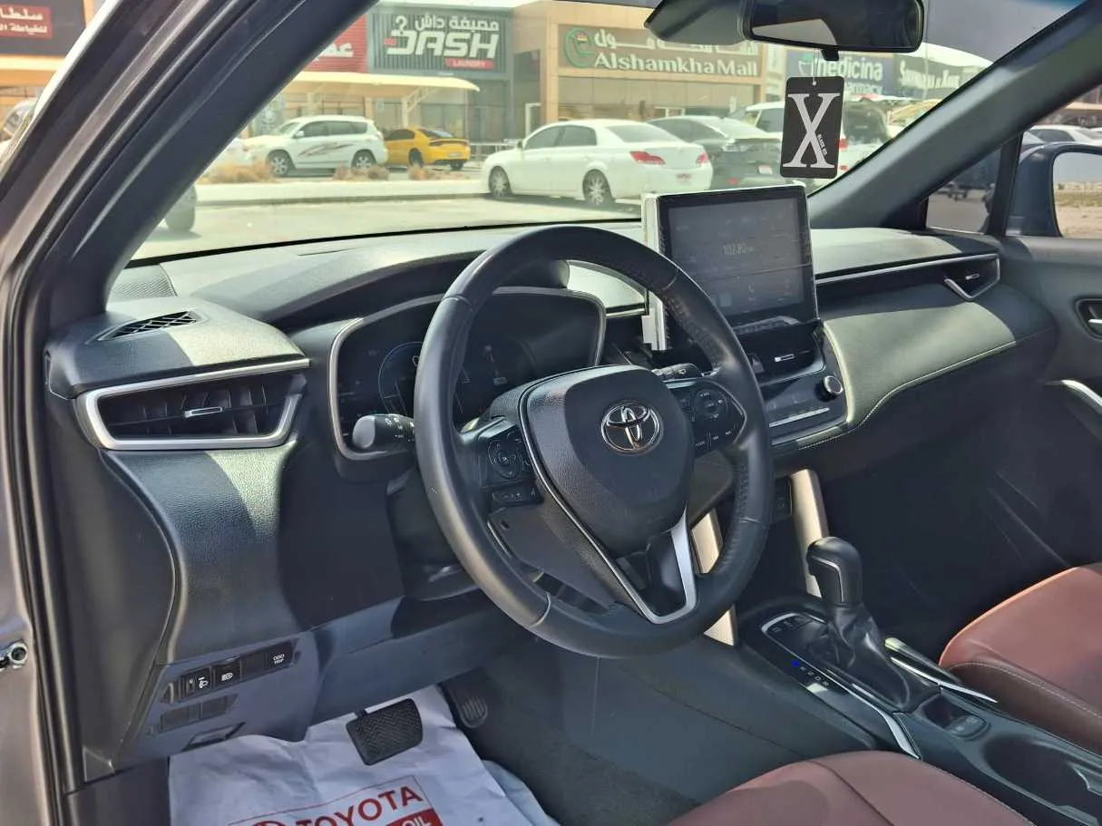 Car image 11