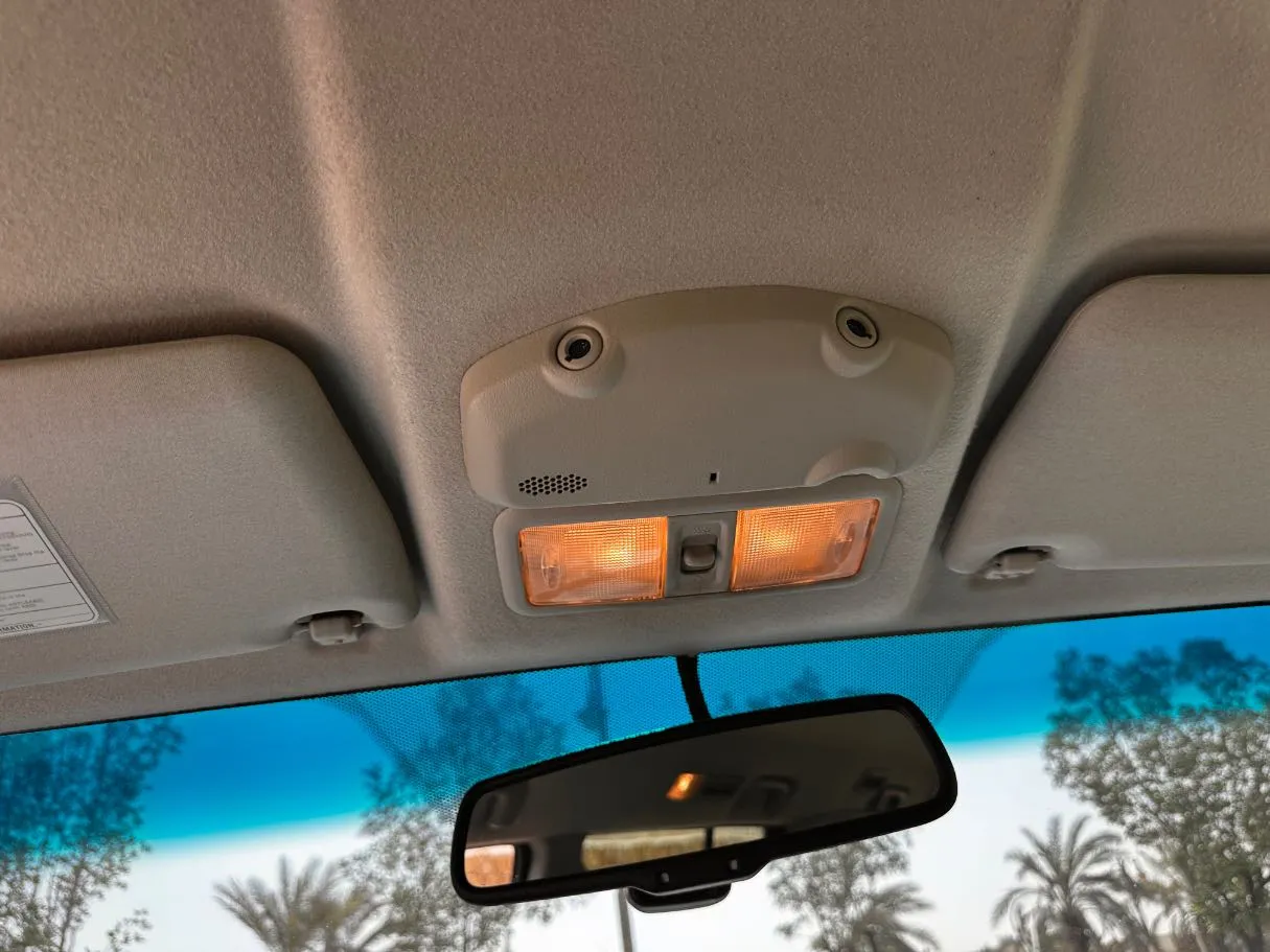 Car image 23