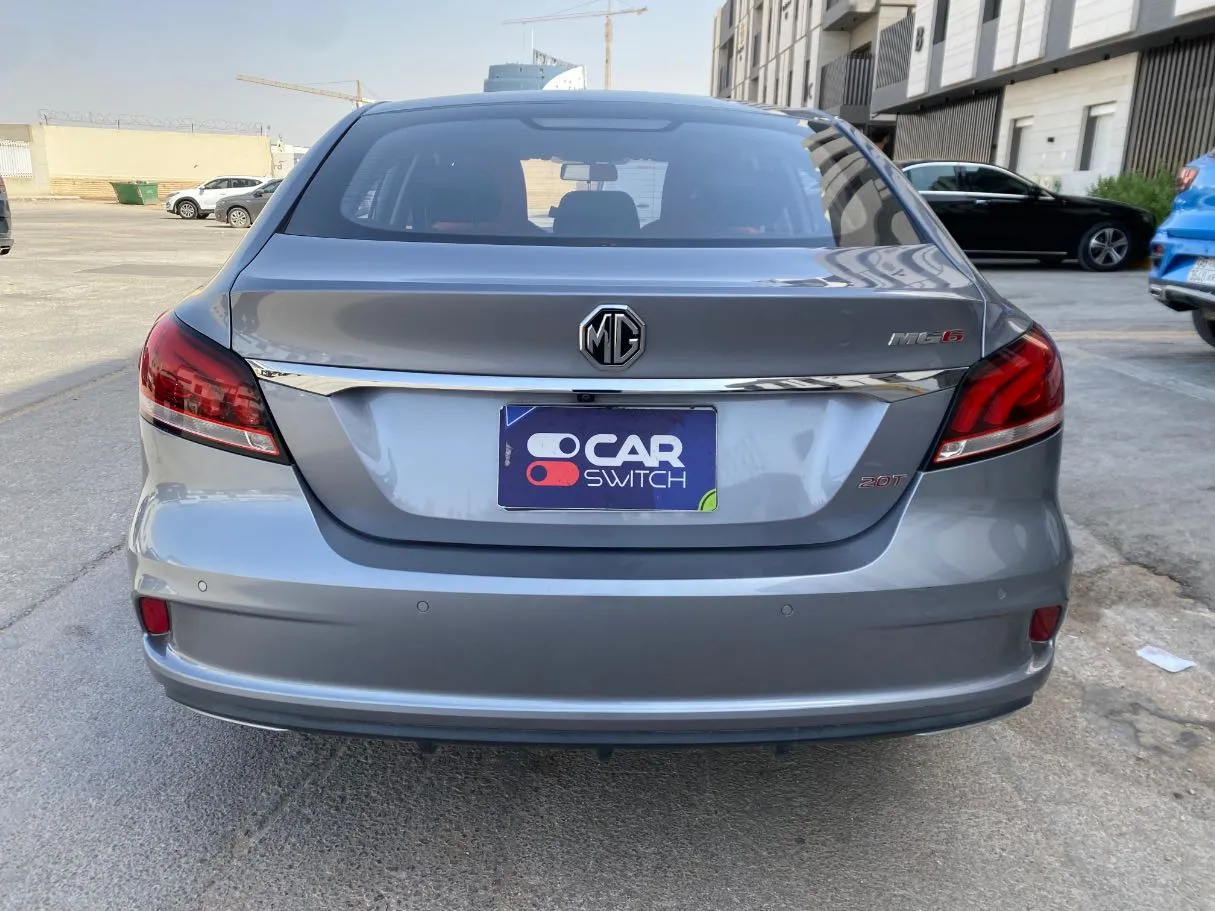 Car image 6