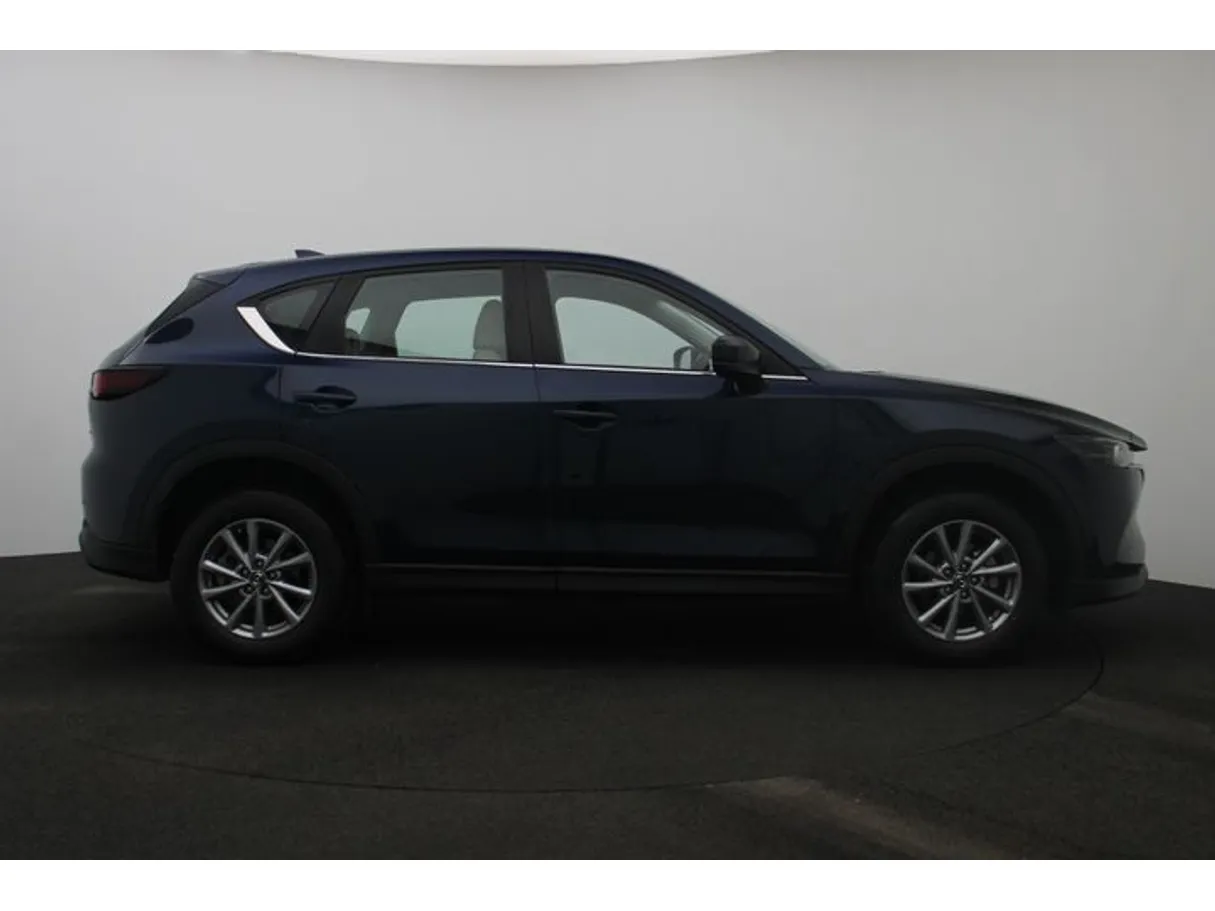 Car image 13