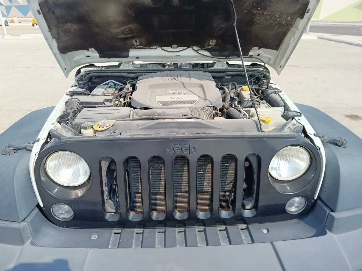 Car image 37