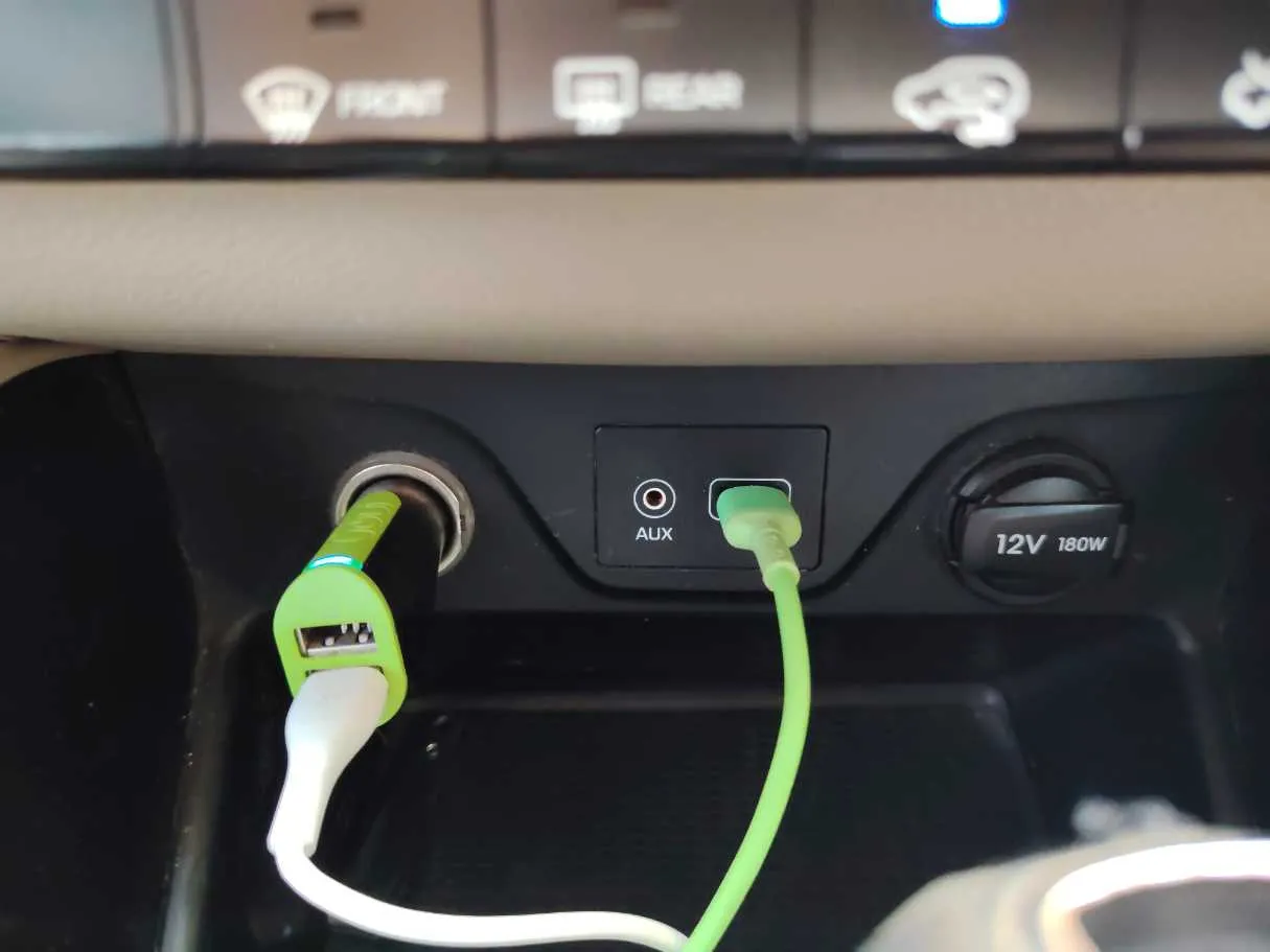 Car image 27