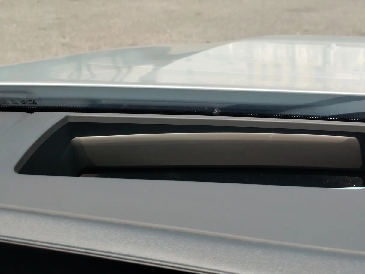 Car image 27