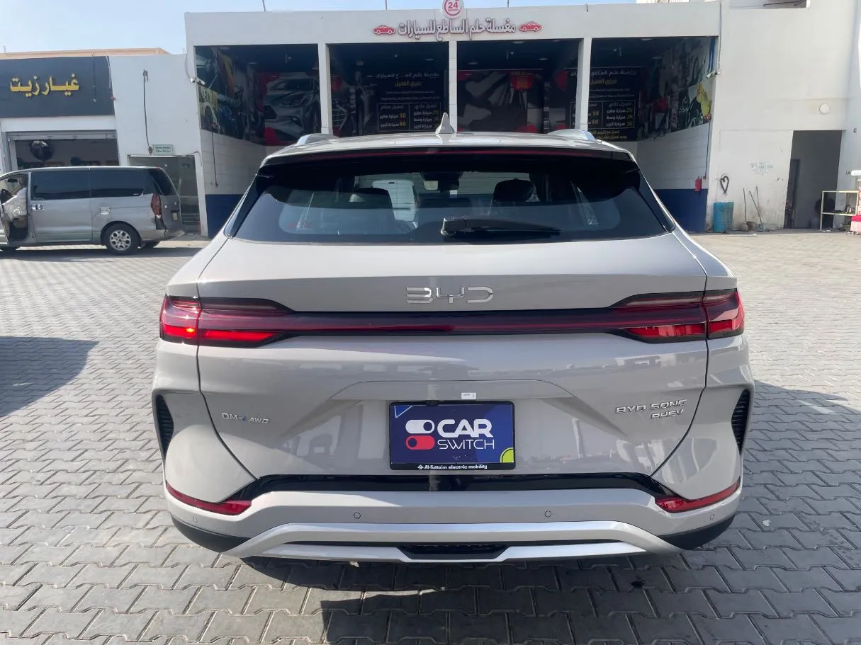 Car image 6