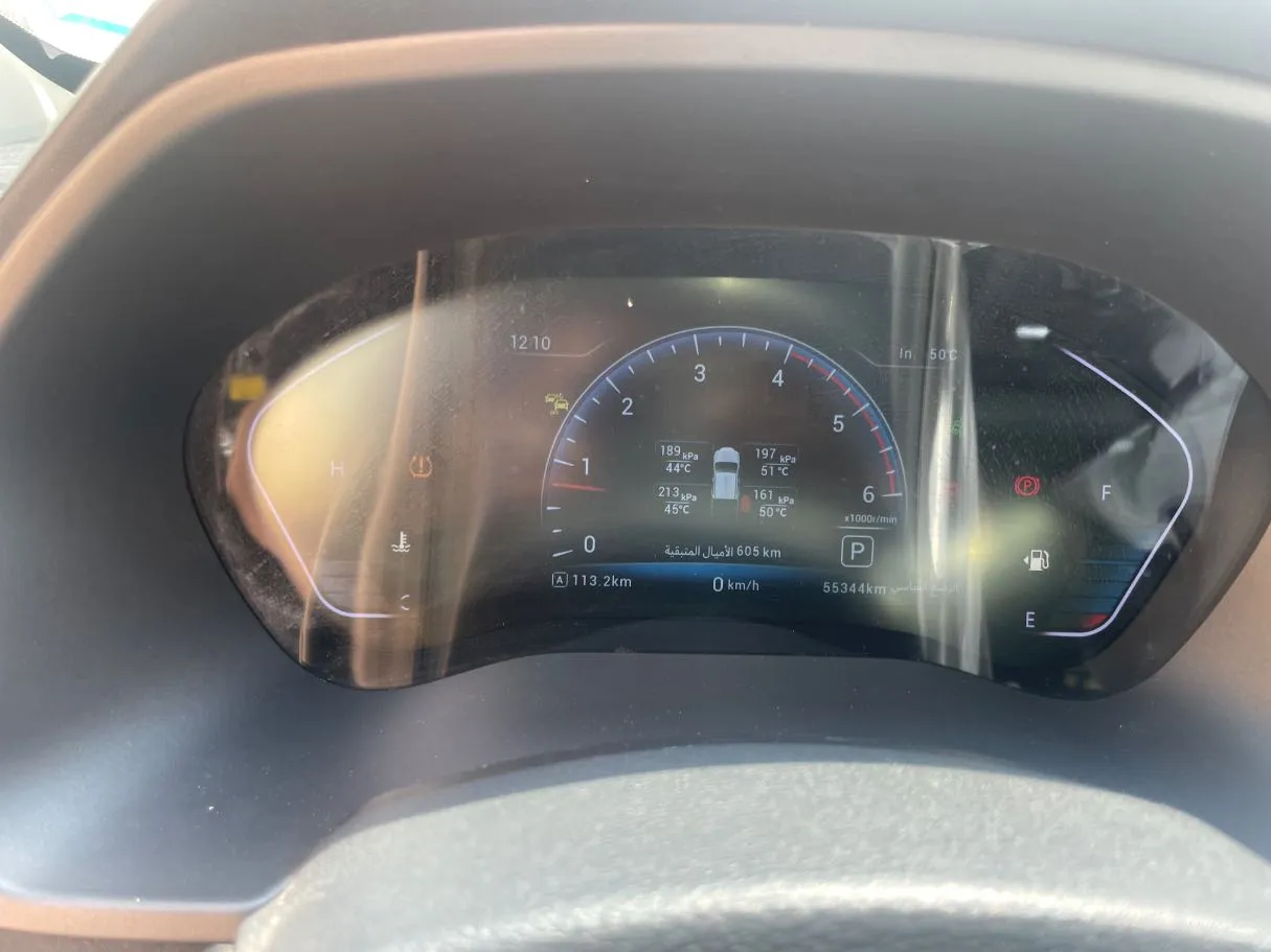 Car image 19