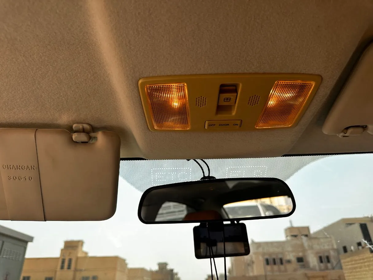 Car image 23