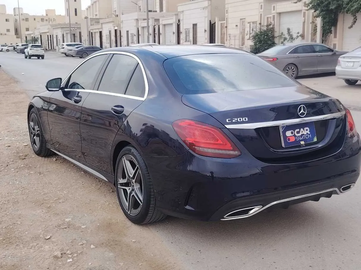 Car image 7